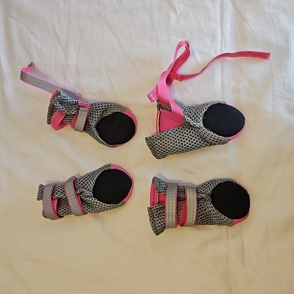 🪅 Hot Pavement Protection Dog Booties - Picture 2 of 9